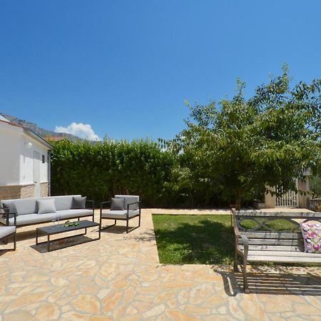 Holiday Home Nevera Kaštela Buitenkant foto