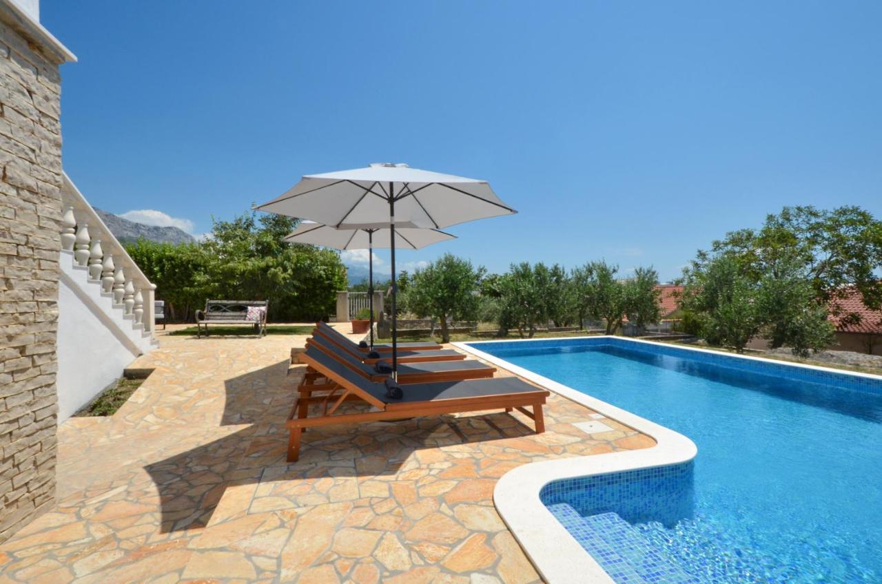 Holiday Home Nevera Kaštela Buitenkant foto