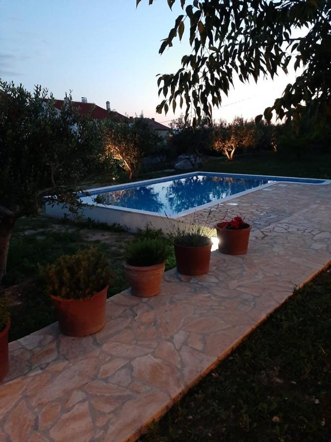 Holiday Home Nevera Kaštela Buitenkant foto